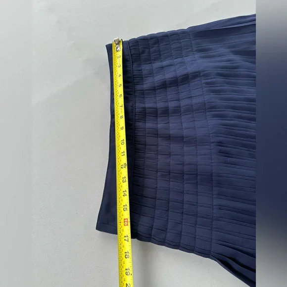 5 for $40 J.crew Pleated Skirt Women Size 10 Navy - Picture 5 of 7